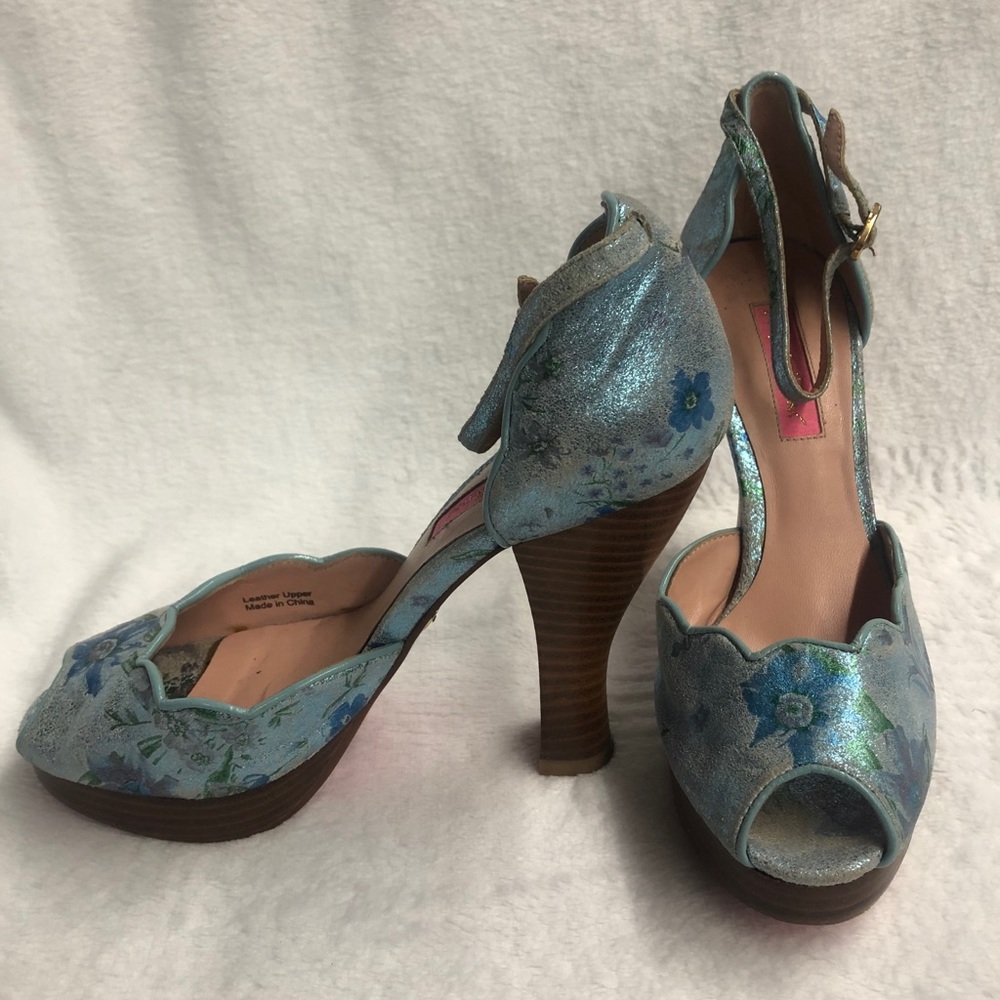1940s Inspired Betsey Johnson Peep Hole Heels